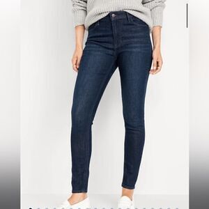 old navy forever fit 36 Cher Dark Denim Wash raw hem Skinny Jeans